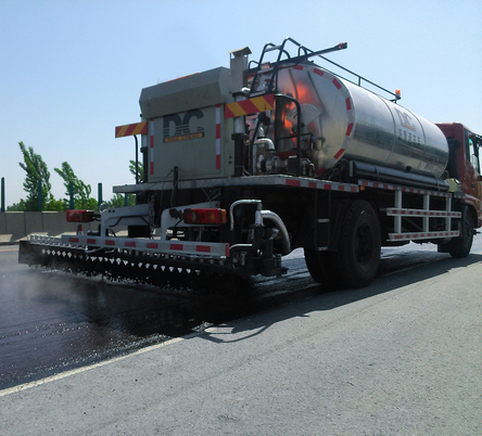 瀝青灑布車價格 瀝青灑布車價格